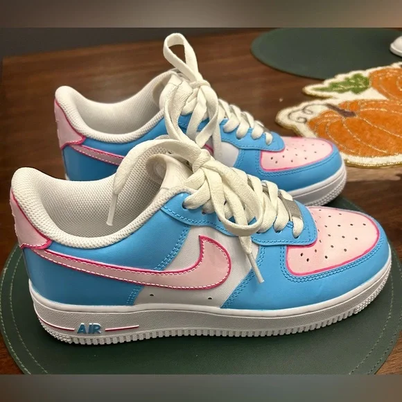 Custom baby blue and pink Nike Air Force 1s - Picture 2 of 4